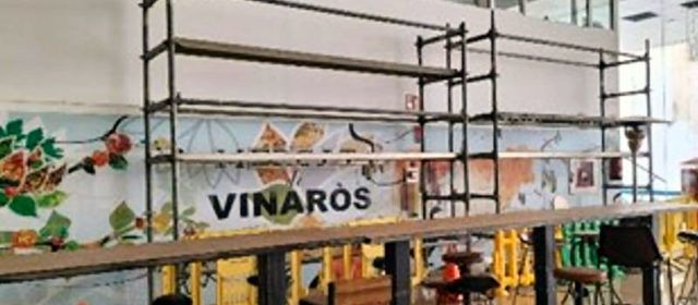 VOX avisa de la peligrosidad de los andamios del Mercado de Vinaròs