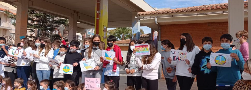 Els col·legis, també donen suport a Ucraïna