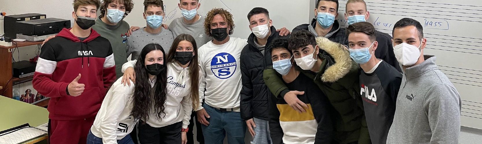 Xerrada sobre activitats aquàtiques a l’IES Joan Coromines