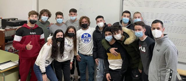 Xerrada sobre activitats aquàtiques a l’IES Joan Coromines