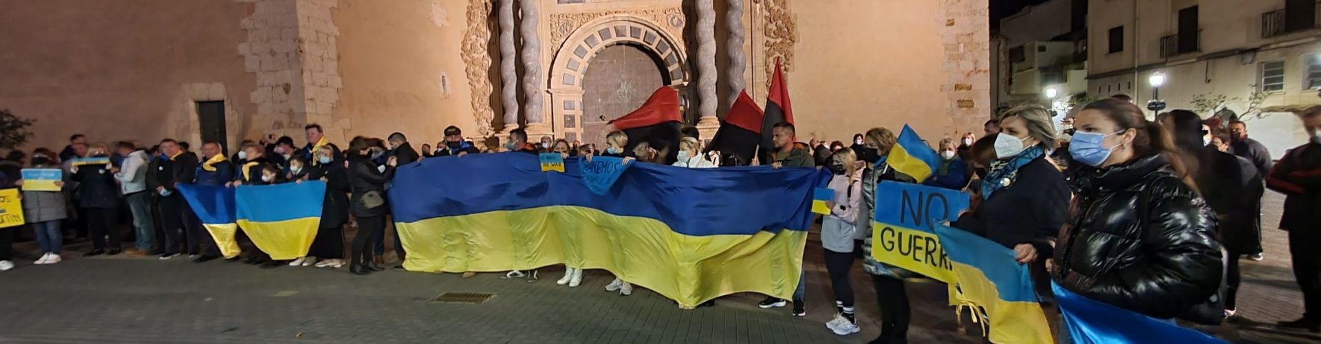 Fotos: Vinaròs diu “No a la guerra”