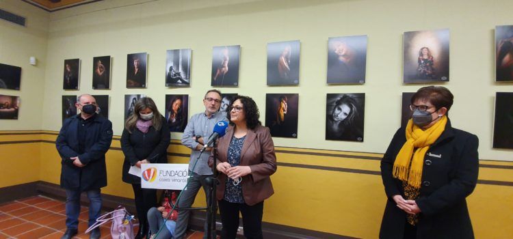 60 dones de Vinaròs retratades per Toni Orts i Bea Macip
