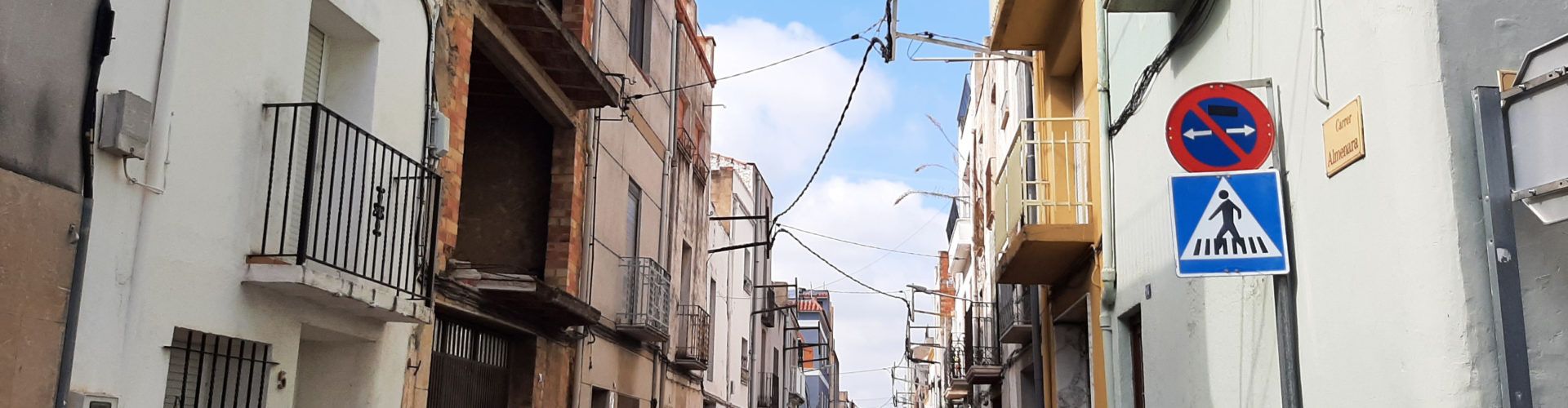 El carrer Almenara, d’Alcanar, ja té lluminària led
