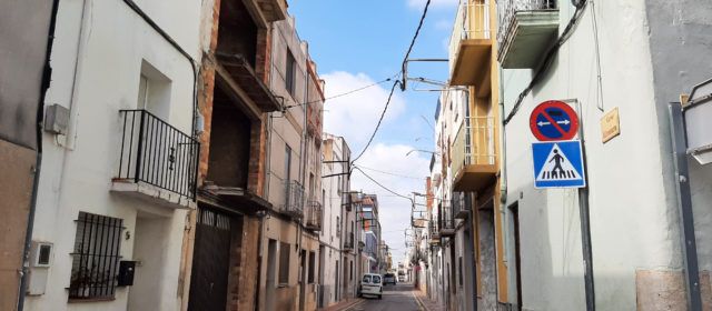El carrer Almenara, d’Alcanar, ja té lluminària led