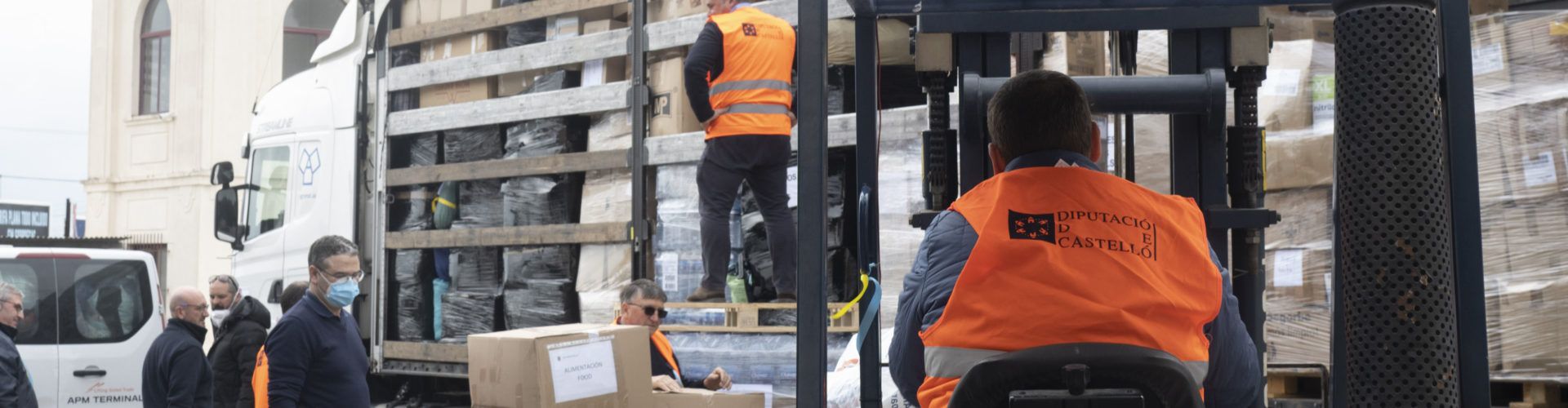 La Diputació de Castelló envia a les famílies d’Ucraïna un camió amb aliments, material sanitari i roba