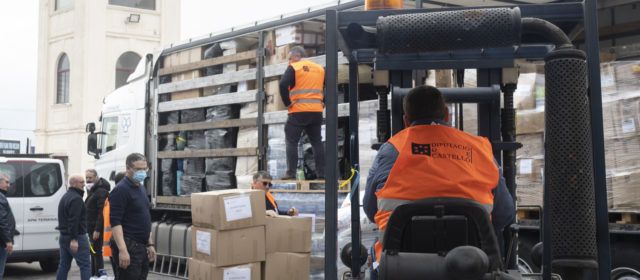 La Diputació de Castelló envia a les famílies d’Ucraïna un camió amb aliments, material sanitari i roba