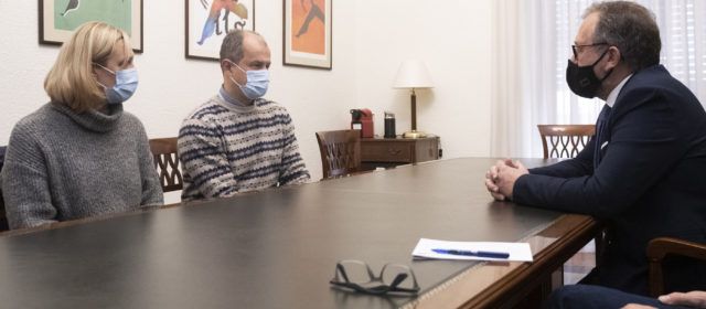 La Diputació de Castelló estudia amb l’Associació d’Ucraïnesos la petició de noliejar autobusos per a traslladar a la provínciaafectats per la guerra