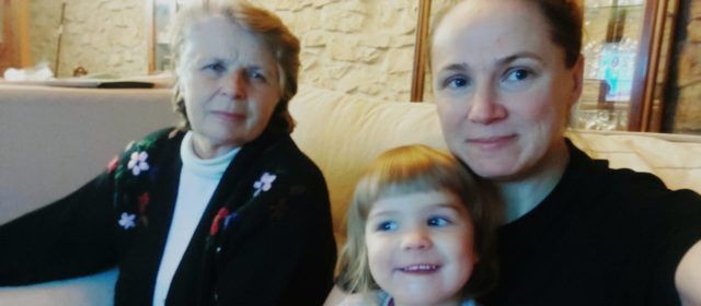 Katerina, Julia i Kristina ja estan a Tírig