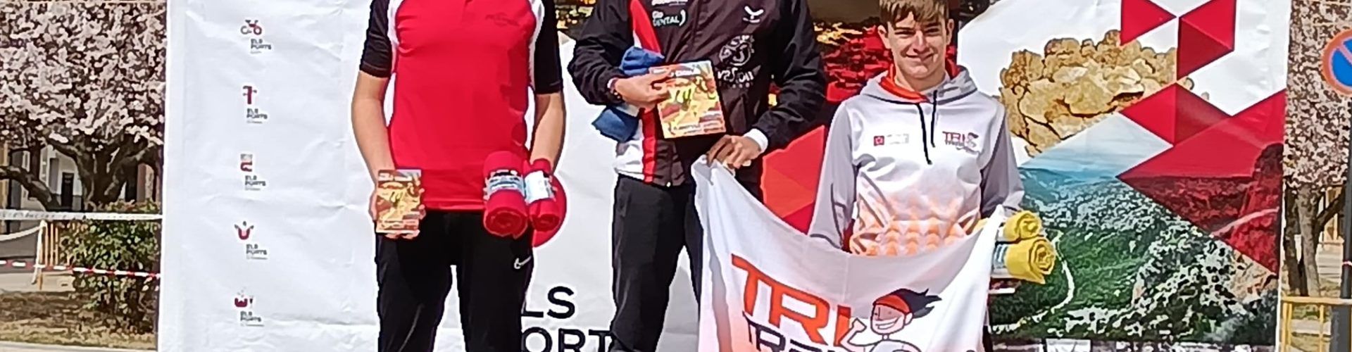 Cap de setmana de competicions per al Club Triatló Vinaròs