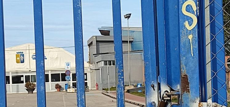 Ciutadans Benicarló exigeix solucions al tancament de la piscina, del qual fa responsable a l’alcaldessa