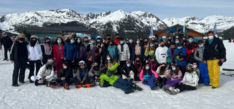 L’ IES Joan Coromines de Benicarló esquia a Andorra