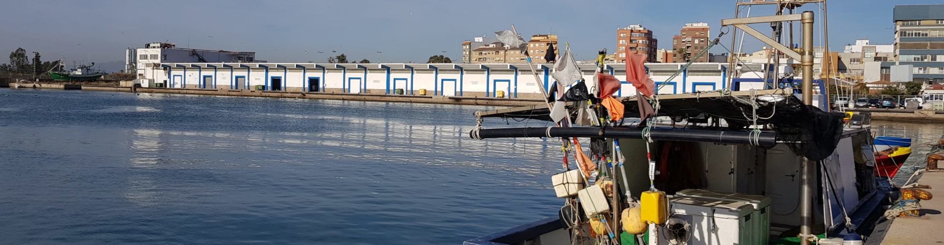 El preu del gasoil pels núvols fa insostenible l’activitat pesquera en la Comunitat Valenciana