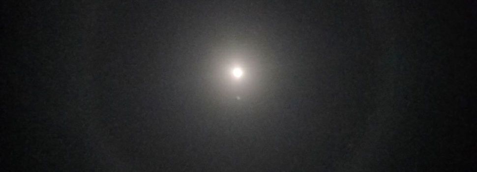 Halo lunar fotografiado desde Vinaròs