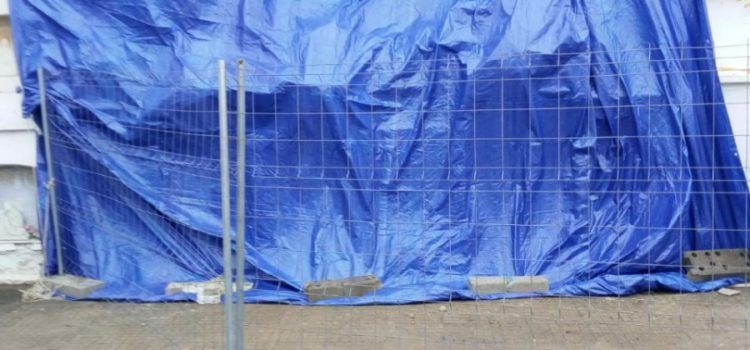 Les pluges dels últims dies provoquen l’enderroc de sis nínxols del cementiri d’Amposta