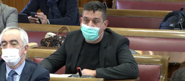 Compromís recorda a Bolaños que segueixen sense restituir-se els documents valencians de l’Arxiu de Guerra