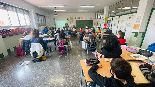 Comencen a les escoles de Vinaròs els tallers de prevenció de l’addicció a les noves tecnologies