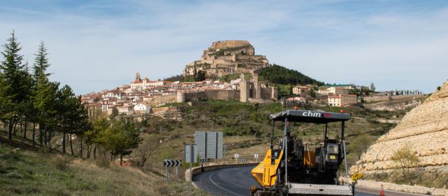 Reprenen el reasfaltat de l’N-232 entre Morella i Torremiró