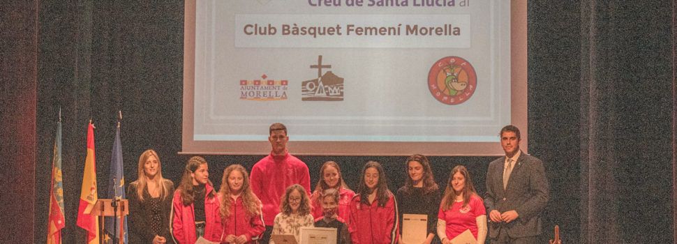 El Club de Bàsquet Femení Morella rep la Creu de Santa Llúcia