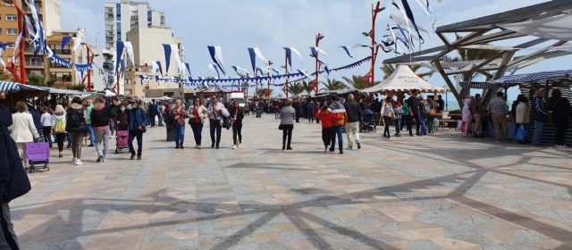 Vídeos i fotos: fira d’artesania a Vinaròs