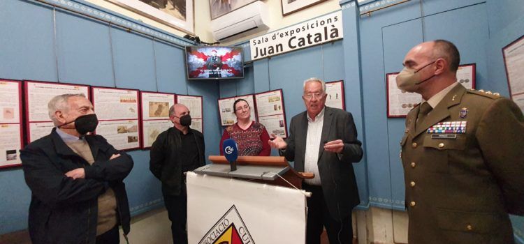 Vídeo i fotos: exposició a “Amics de Vinaròs” sobre la tercera guerra carlista