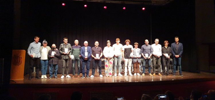Vídeo i fotos: Reconeixement als esportistes més destacats de Vinaròs