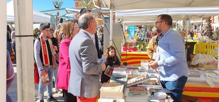 Vídeo i fotos: XX Fira del Llibre de Vinaròs