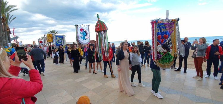 Sis vídeos dels primers actes del Carnaval de Vinaròs 2022