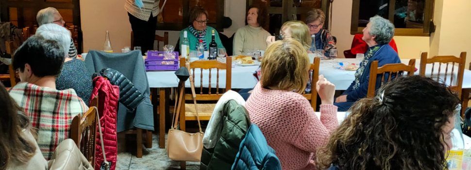 L’Associació de Dones de Benassal renova la seua junta i visiona el documental ‘Maestrat Filmat’