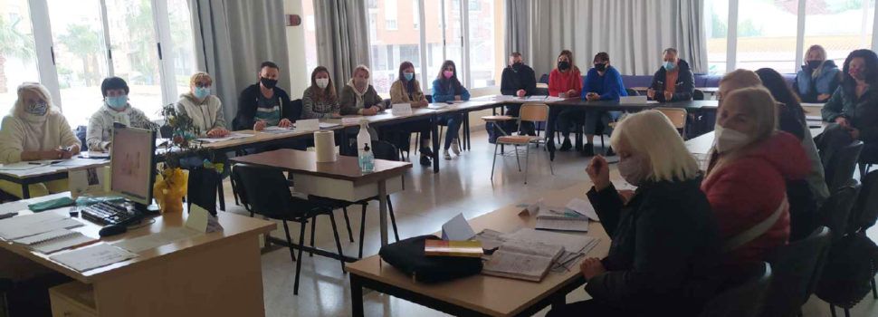 L’Escola d’Adults ofereix cursos d’acollida per a persones d’Ucraïna
