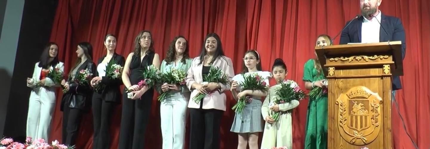 Sant Jordi elige a Neus Eixarch como Reina Mayor y homenajea al personal sanitario por su trabajo en la pandemia
