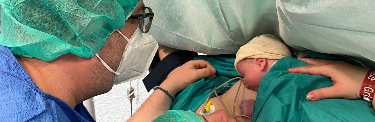 El paritorio del Hospital de Vinaròs implanta la cesárea acompañada