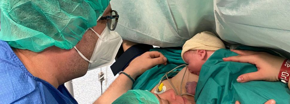 El paritorio del Hospital de Vinaròs implanta la cesárea acompañada