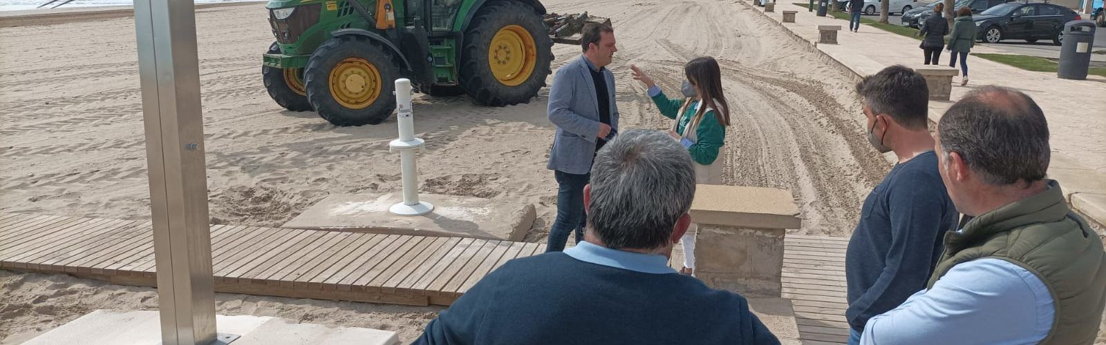 Peníscola prepara les seues platges per a Setmana Santa
