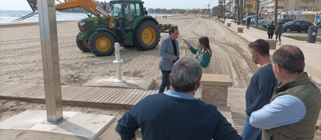 Peníscola prepara les seues platges per a Setmana Santa