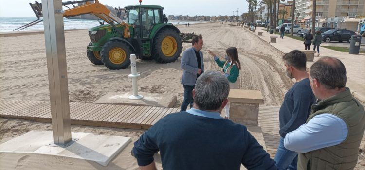 Peníscola prepara les seues platges per a Setmana Santa