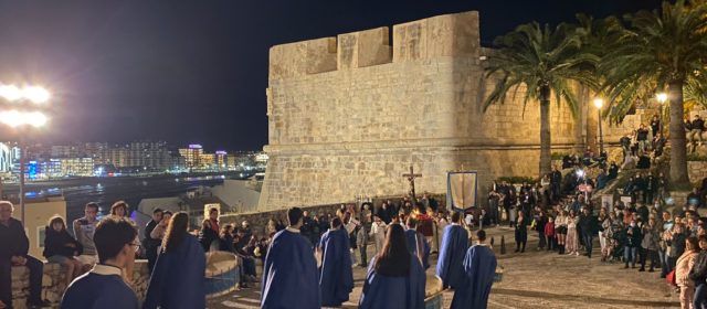 Peñíscola recupera la procesión del Jueves Santo por las calles empedradas de su ciudadela