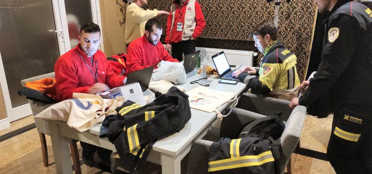 Dos bombers de Vinaròs, pare i fill, tornen de Polònia, després de 8 dies ajudant els refugiats ucraïnesos