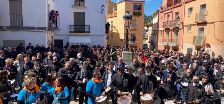 Vinaròs, en el 22é Aplec de dolçainers i tabaleters celebrat a Tales