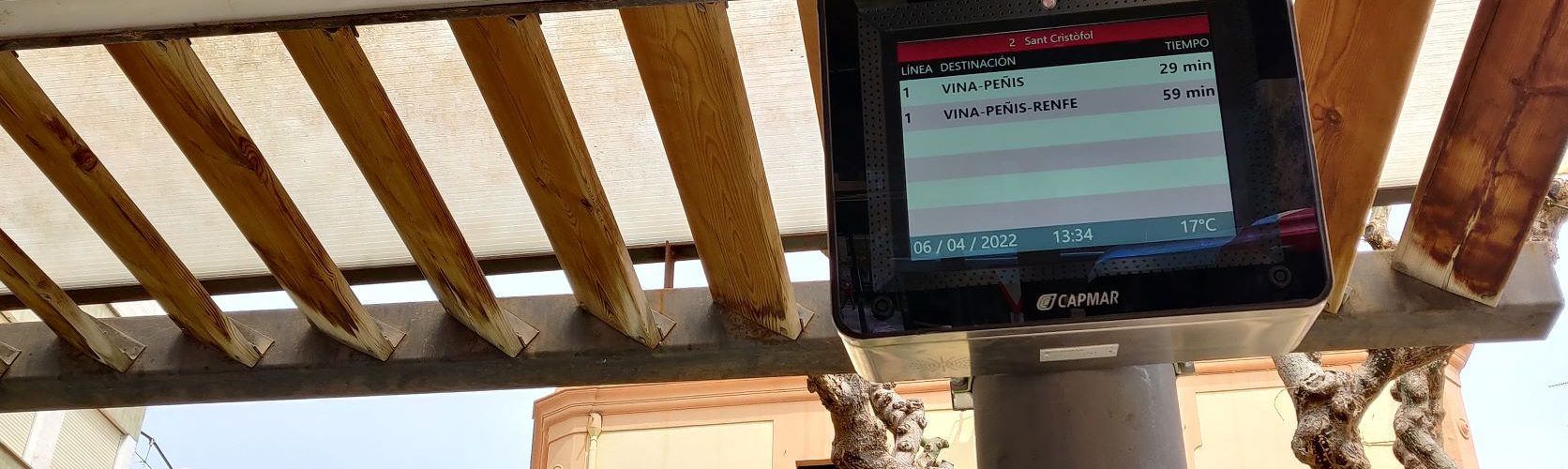 La Generalitat instal·la a les parades de bus pantalles amb informació dels temps d’espera