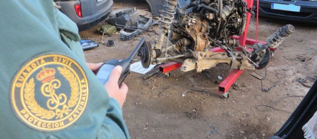 La Guardia Civil desarticula un taller mecánico ilegal, radicado en los bajos de una vivienda en Camarles