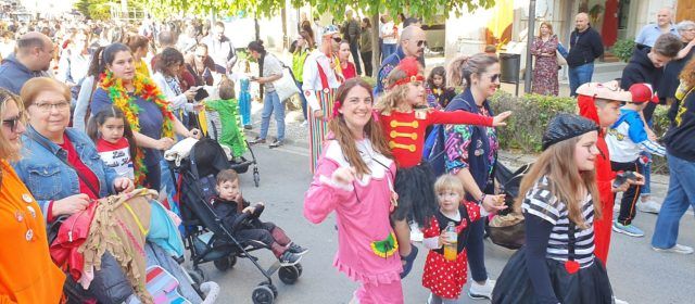 Fotos: la desfilada infantil del Carnaval 2022