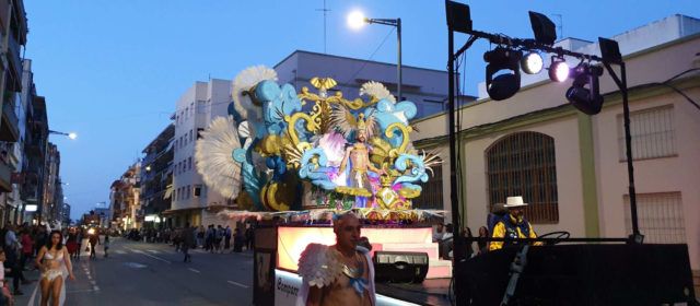 Vídeos de la primera desfilada del Carnaval