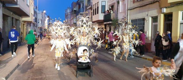 69 fotos de la primera desfilada del Carnaval