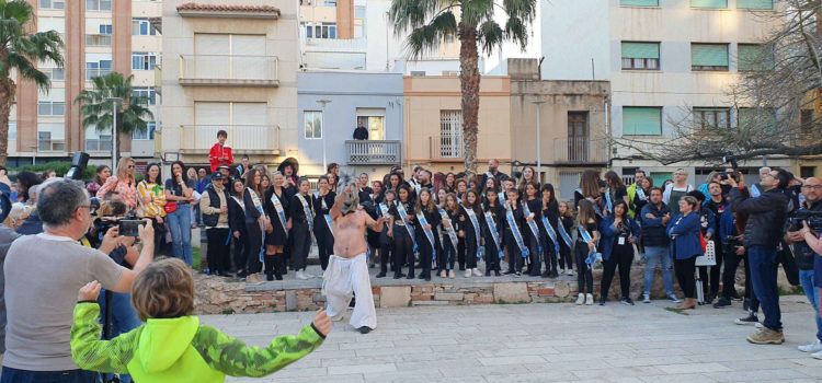 Videos: enterrament de la sardina i cremà del Carnestoltes del Carnaval