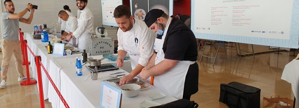 Vídeo i fotos: preparant els plats del Concurs de Cuina Aplicada al Llagostí de Vinaròs