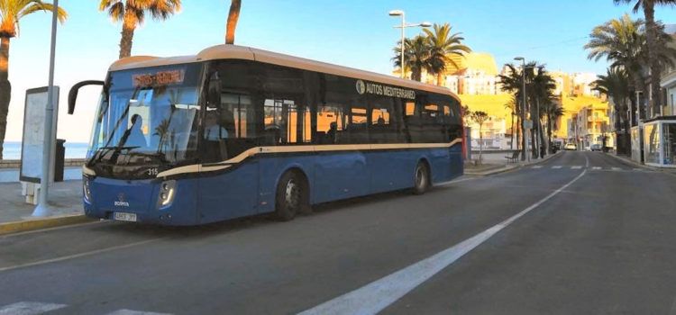 VOX Peñíscola solicita la ampliación del horario nocturno del bus interurbano