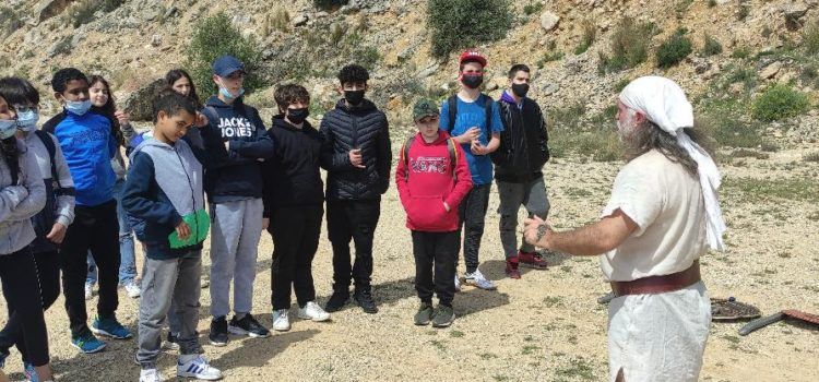 Alumnat de 1r d’ESO de l’IES Joan Coromines visita el “Puig de la Nau”