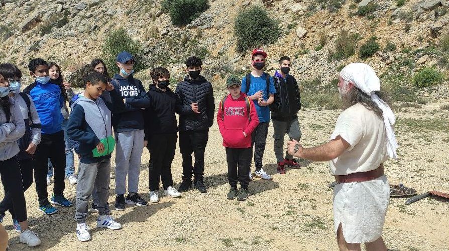 Alumnat de 1r d’ESO de l’IES Joan Coromines visita el “Puig de la Nau”