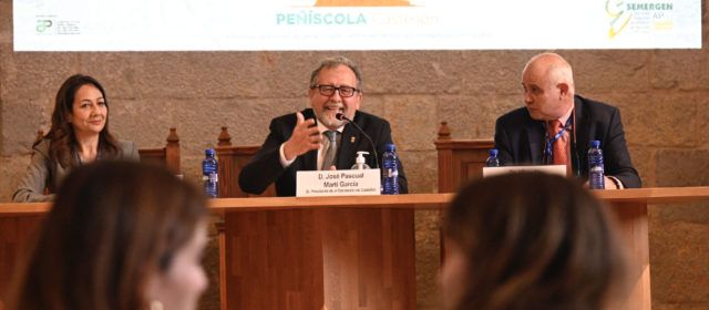 El president de la Diputació defensa a Peníscola la necessitat de reforçar l’atenció primària sanitària a la província