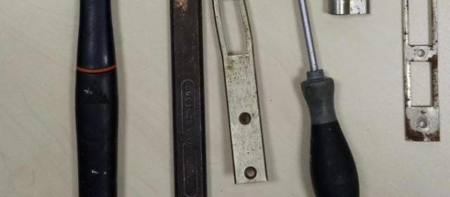 Dues persones detingudes per robar en una casa a Vinaròs
